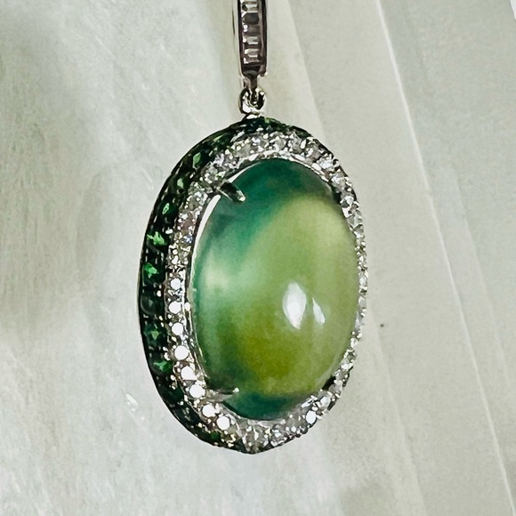 Vintage 18K white gold, Prehnite & Diamond.🤍💚 - Picture 13 of 16